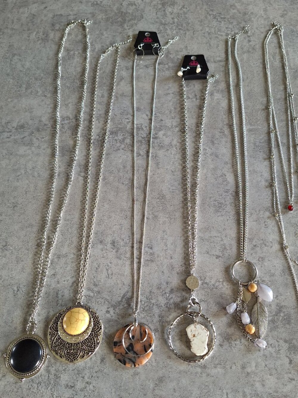 Paparazzi Jewelry Lot 35+ Pieces Necklaces LOT New And Used